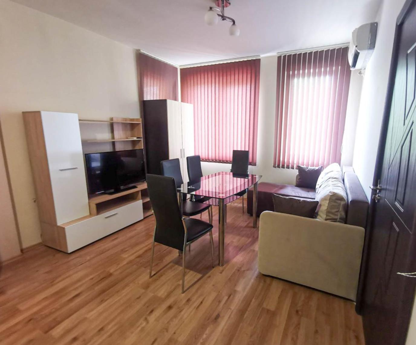 Central Apartment 4 Eski Zağra Dış mekan fotoğraf